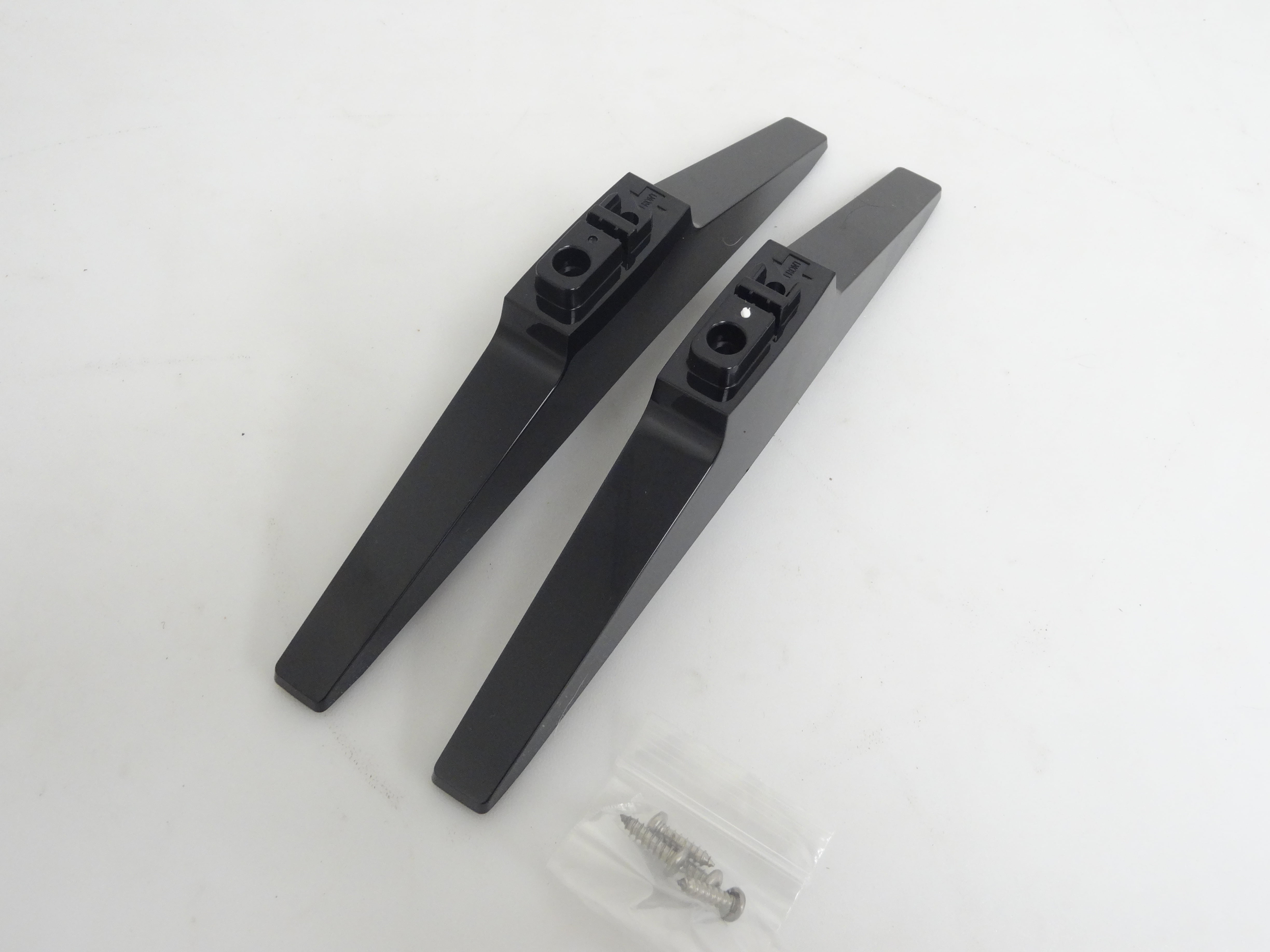 Sanyo FW55R70F 55MV379R/F7 Stand Legs W/Screws NEW