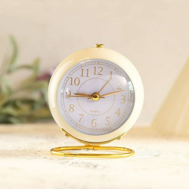 Reloj despertador analogico vintage blanco reloj despertador silencioso de metal reloj despertador ruidoso junto a la cama funciona con pilas para dormitorio cocina oficina JM Walmart en linea