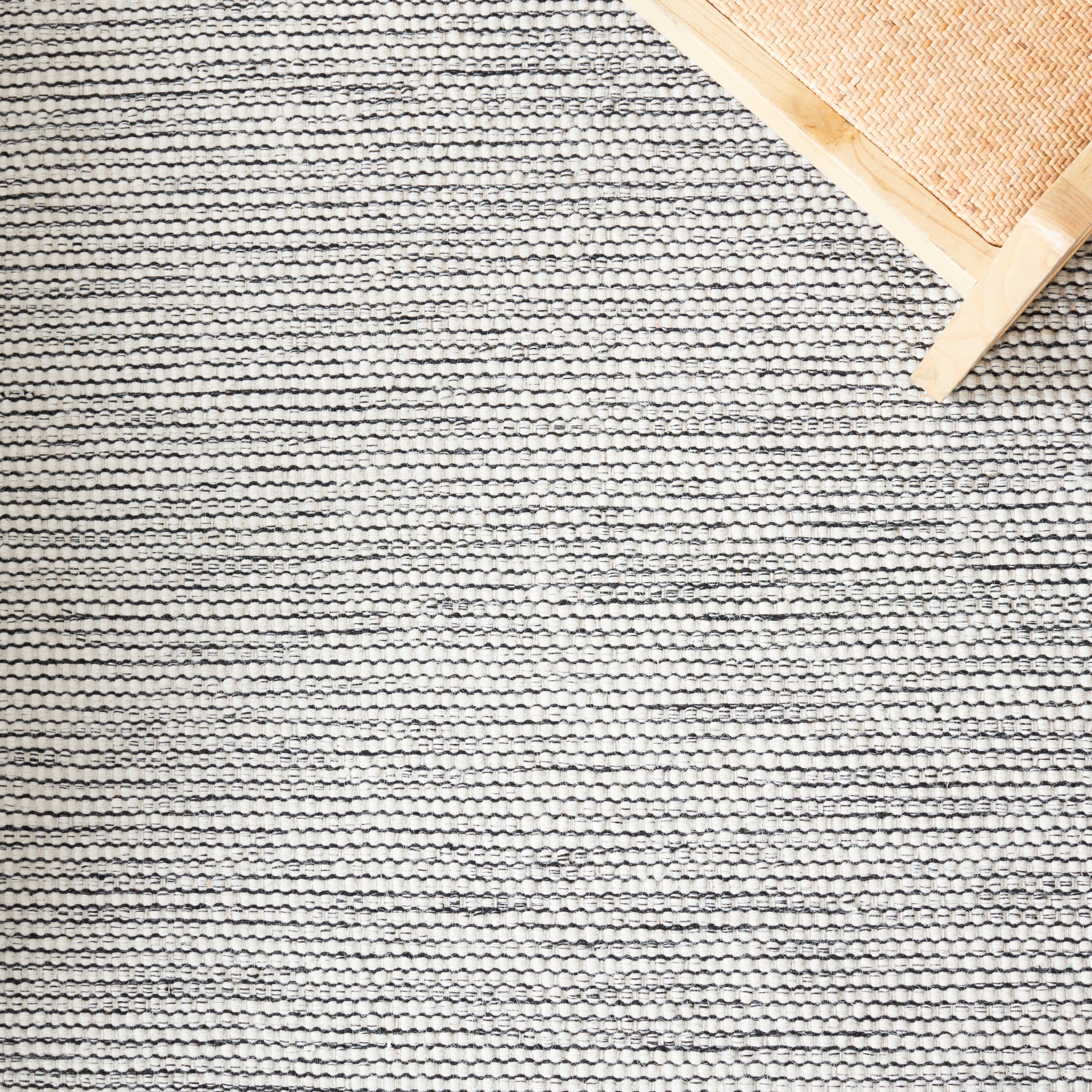 SAFAVIEH Natura Lorin Striped Area Rug, Ivory/Black, 6' x 6' Square