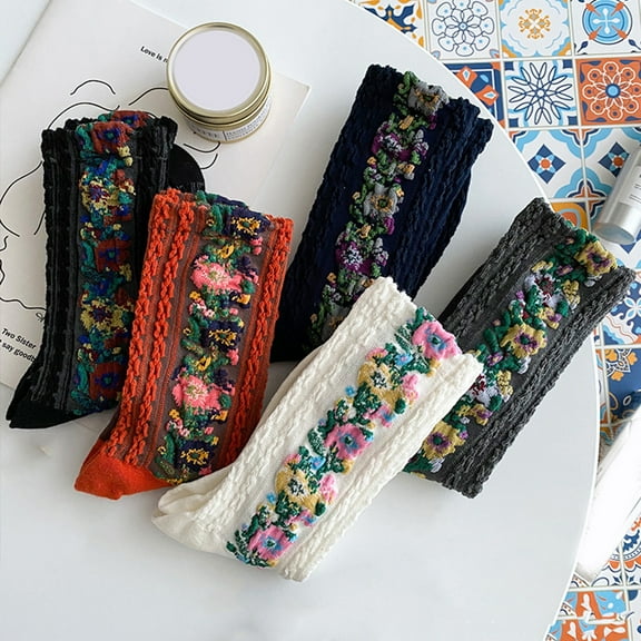 Jiaroswwei 1 Pair Middle Tube Twist Warm Women Socks Flower Pattern Ethnic Print Crew Socks for Autumn Winter