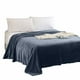 thumbnail image 2 of Manta de lana súper suave | Alfombra de color sólido cálido de microfibra de franela | Ropa de cama de sofá ligera y acogedora | Fácil cuidado Lavable a máquina | 70x100cm | 1 pieza, 2 of 3