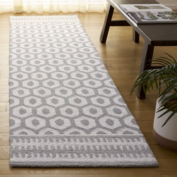 SAFAVIEH Capri Alfreda Geometric Runner Rug, Ivory/Grey, 2'3" x 9'