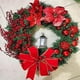 thumbnail image 5 of Corona navideña de flores artificiales rojas de 43 cm, coronas navideñas, corona navideña para chimenea, decoración navideña para interior y exterior, para puerta, pared, ventana, pared, 5 of 5