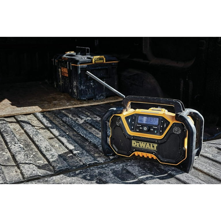 DeWalt Portable 12V/20V MAX Bluetooth Jobsite Radio with USB DeWalt Portable 12V/20V MAX Bluetooth Jobsite Radio with USB