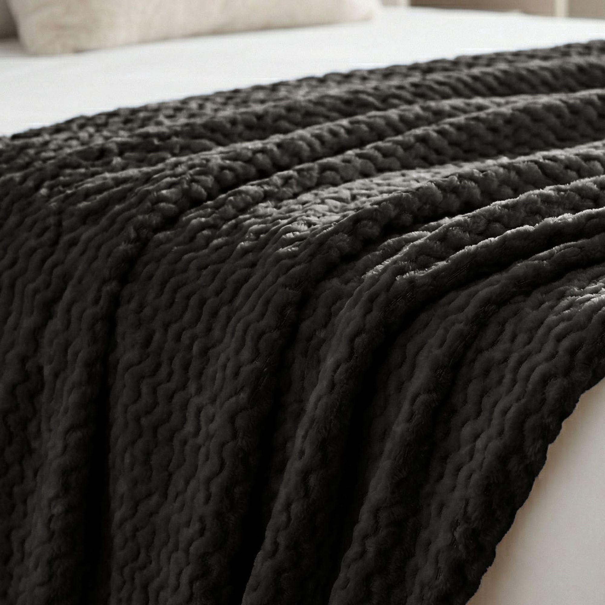 Superior Lily Pebbled Fluffy Fleece Blanket, Twin Size, Black