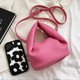 thumbnail image 4 of Lojalitet Bolso de mano con diseño de bolso nube plisado, bolso cruzado de cuero artificial, 4 of 6