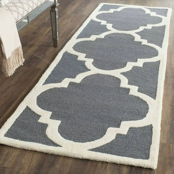 SAFAVIEH Cambridge Justine Geometric Quatrefoil Wool Runner Rug, Dark Grey/Ivory, 2'6" x 10'