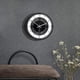thumbnail image 4 of Reloj de pared silencioso Serenable de 11 pulgadas, sencillo y creativo, sin tictac para el dormitorio y el hogar. B, 4 of 7