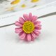 thumbnail image 1 of Broche de margarita pequeño, elegante, sencillo y a la moda, de estilo fresco, combinable con todo, con diseño de flor simple y a la moda, 1 of 6