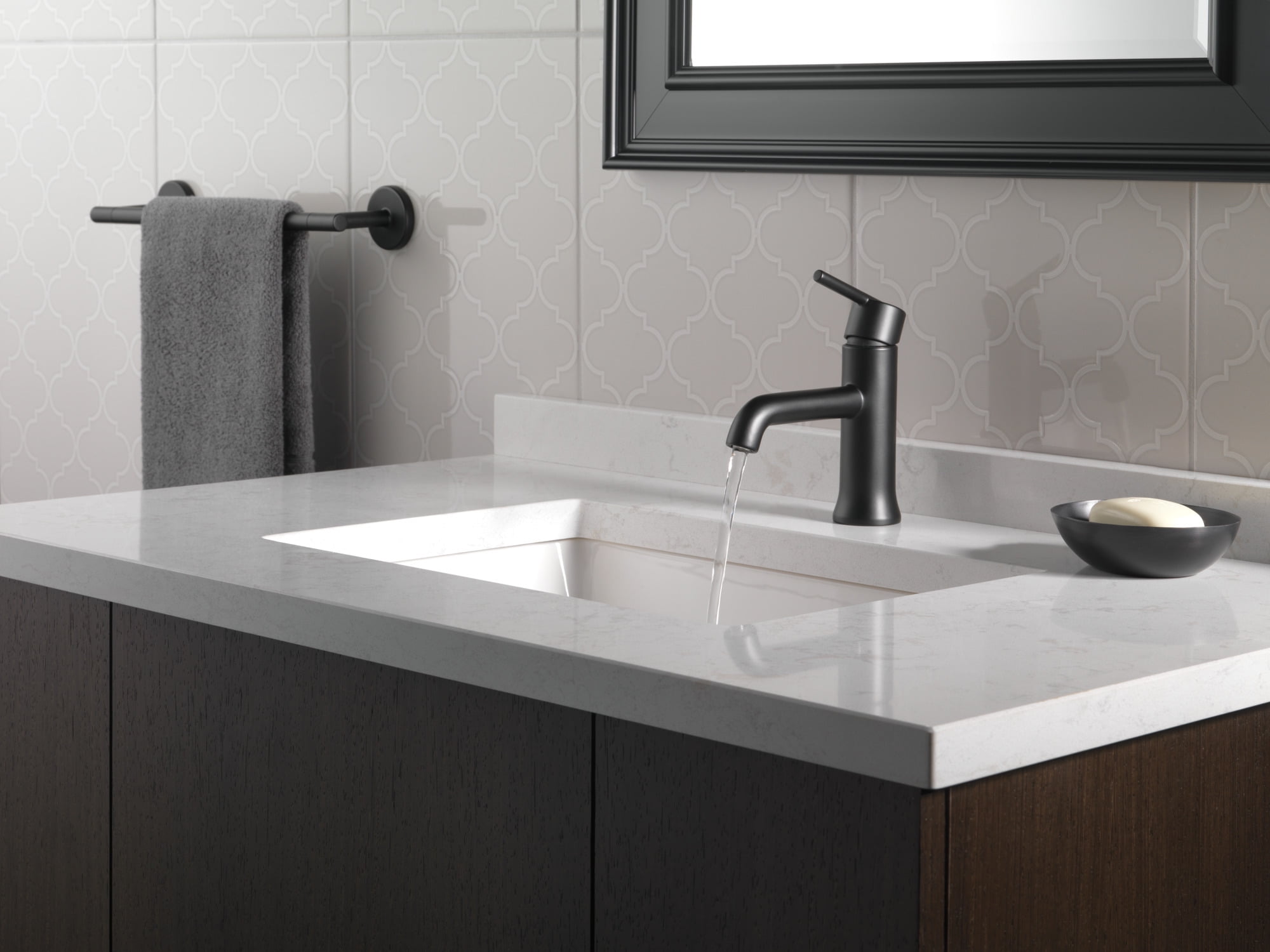 Delta Trinsic Single-Handle Bathroom Faucet - 559LF-BLLPU - Matte Black