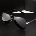 thumbnail image 4 of Retro Large Frame Polarized Metal Glasses for Men - Stylish Toad Mirrors, Anti-Glare Driving Mirrors, Durable Frames, Wide Vision, Classic Design, Trendy Accessories, 4 of 5