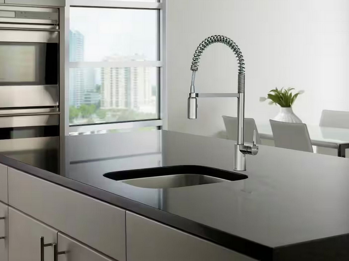 Moen Align Chrome One-Handle Pre-Rinse Spring Pulldown Kitchen Faucet