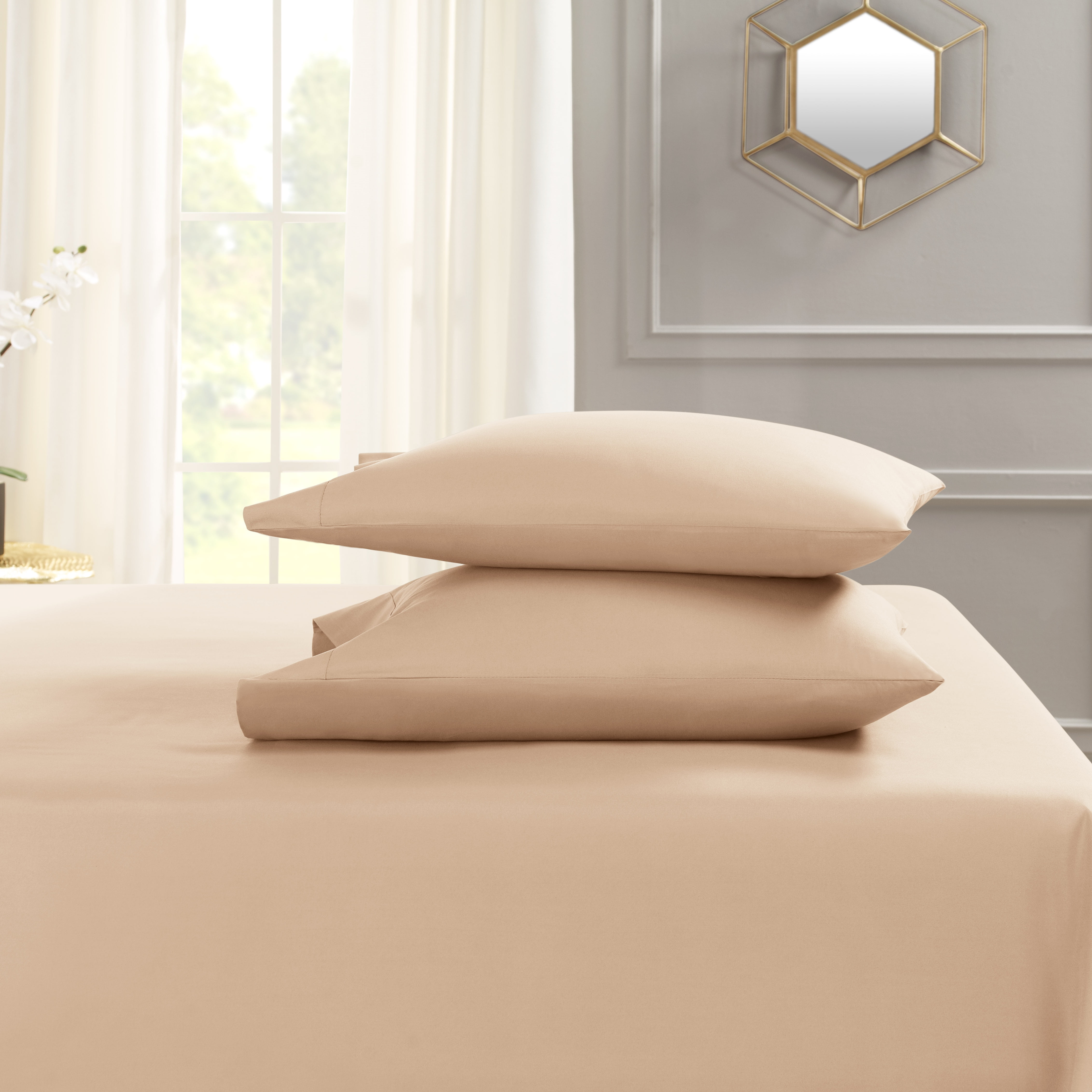 Hearth & Harbor Deep Pocket 4 Piece Solid Bed Sheet Set, 1800 Thread Count Microfiber Sheets, Full, Taupe S&