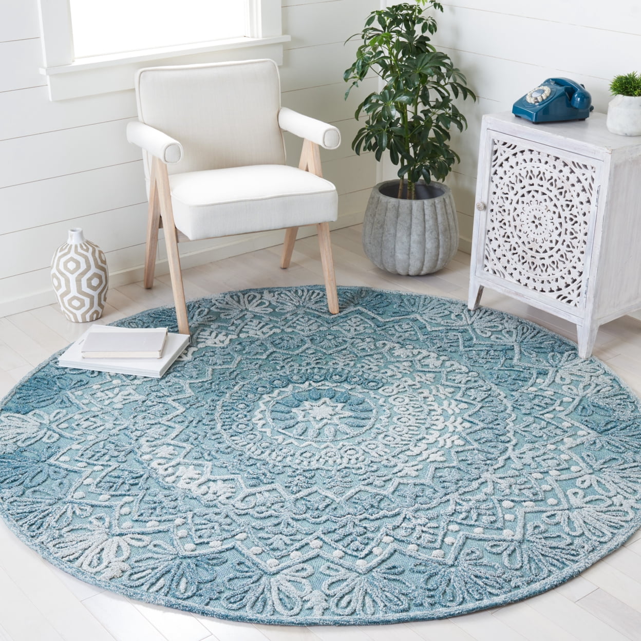 SAFAVIEH Trace Montague Medallion Area Rug, Turquoise/Green, 6' x 6' Round
