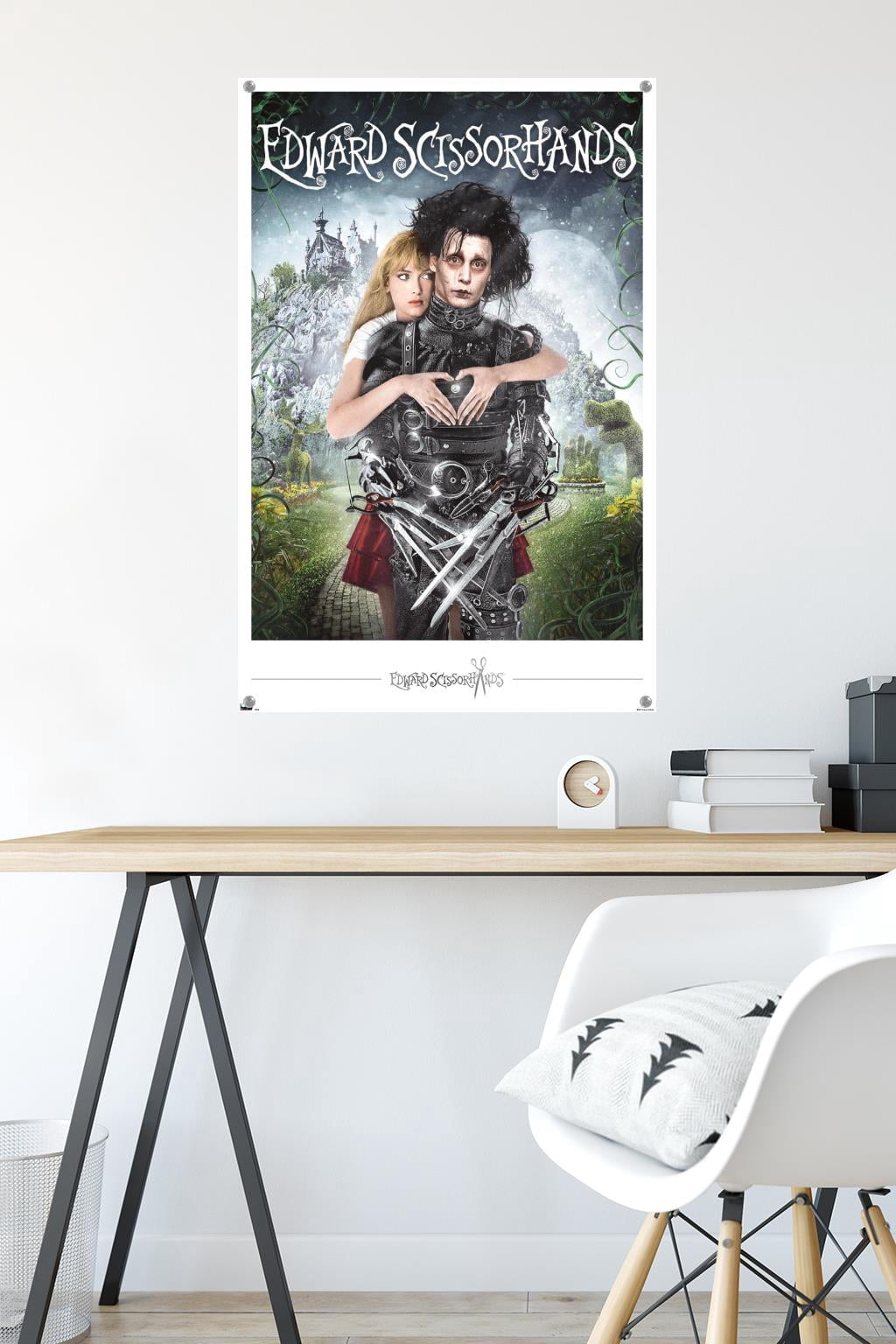 Edward Scissorhands - Heart Wall Poster with Pushpins, 22.375" x 34"