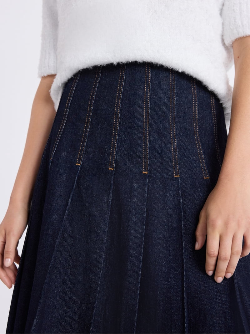 Free Assembly Women's and Women's Plus Stitched Pleat Denim Maxi