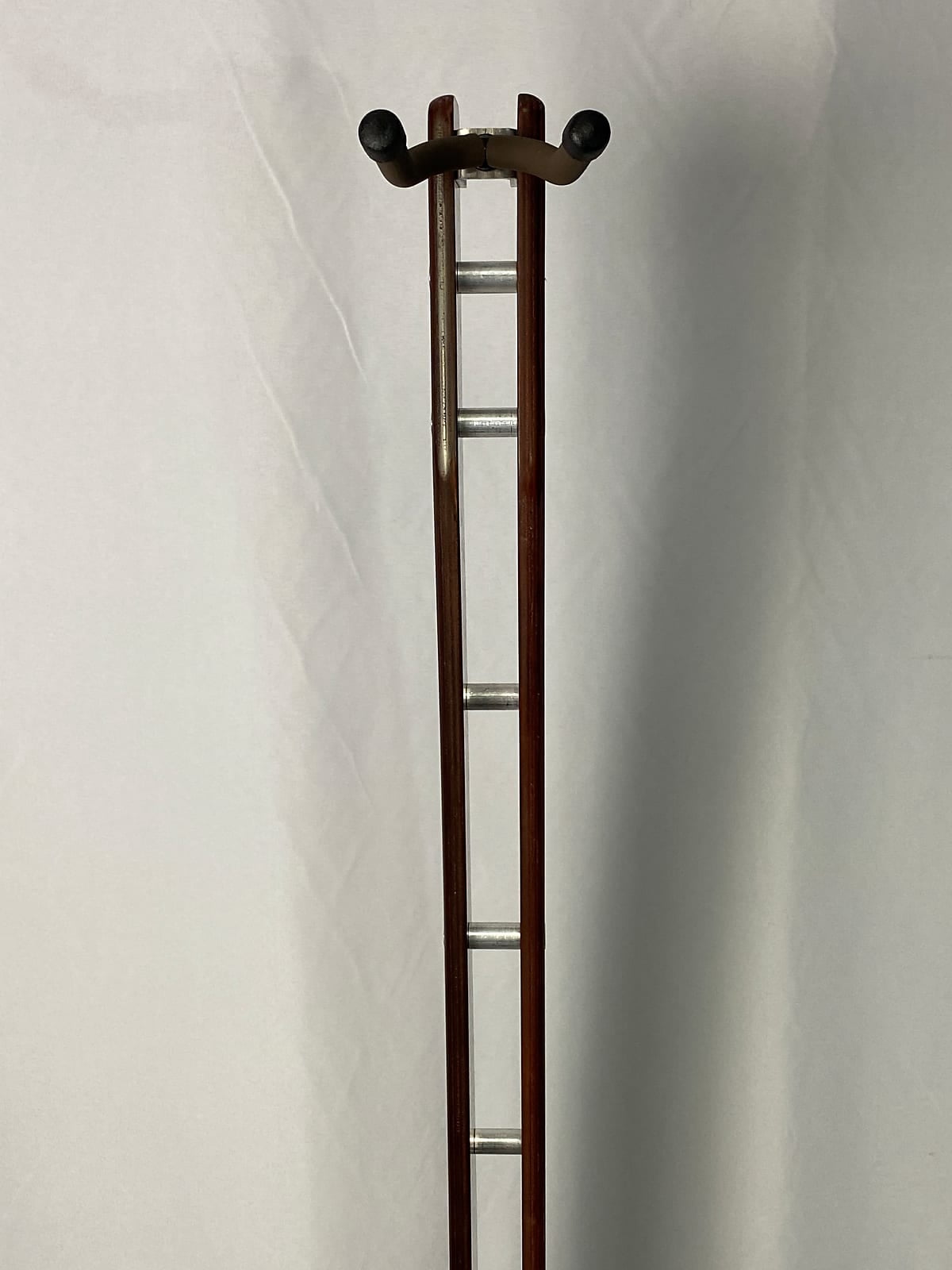 Form Factor Audio GS1-DC Single Guitar and Bass Stand Dark Cherry / Transparent Coating