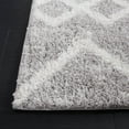 thumbnail image 3 of SAFAVIEH Berber Shag Phyliss Trellis Area Rug, Grey/Ivory, 5'5" x 7'7", 3 of 8