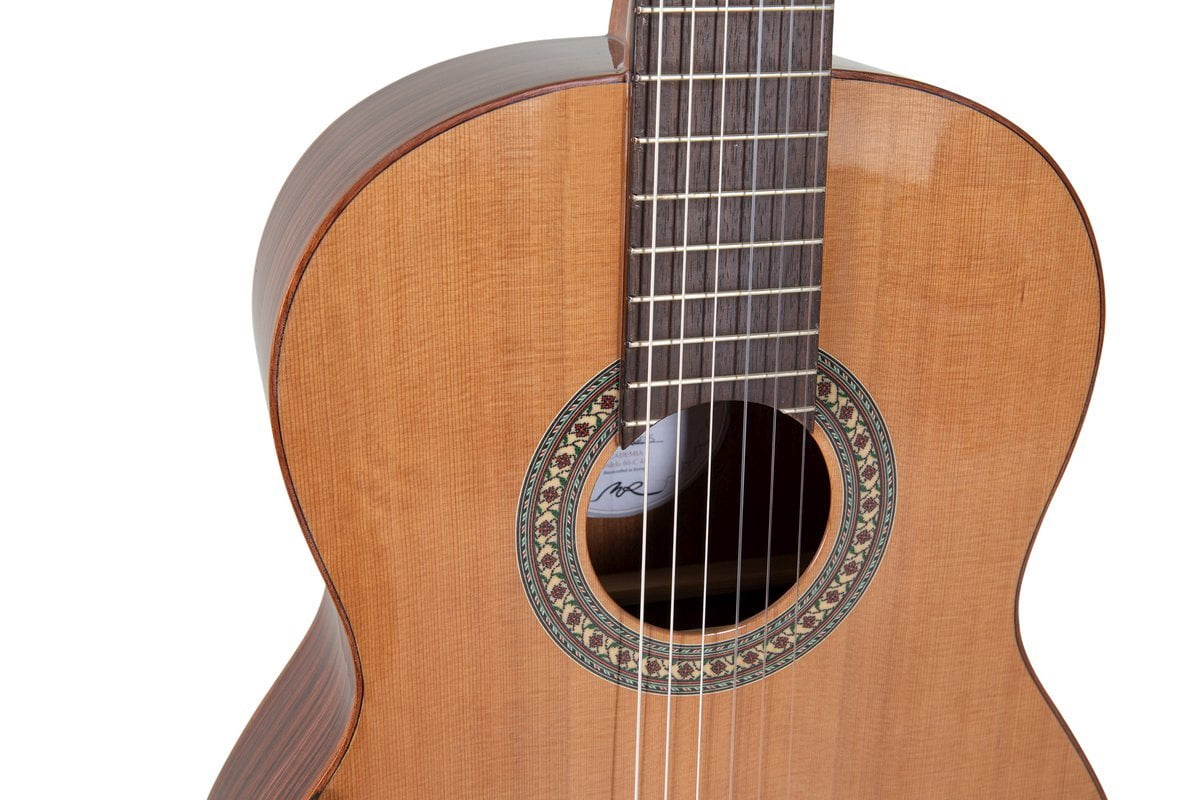 Manuel Rodriguez Academia 60-C 4/4 Classical Guitar  Cedar w/ Armrest