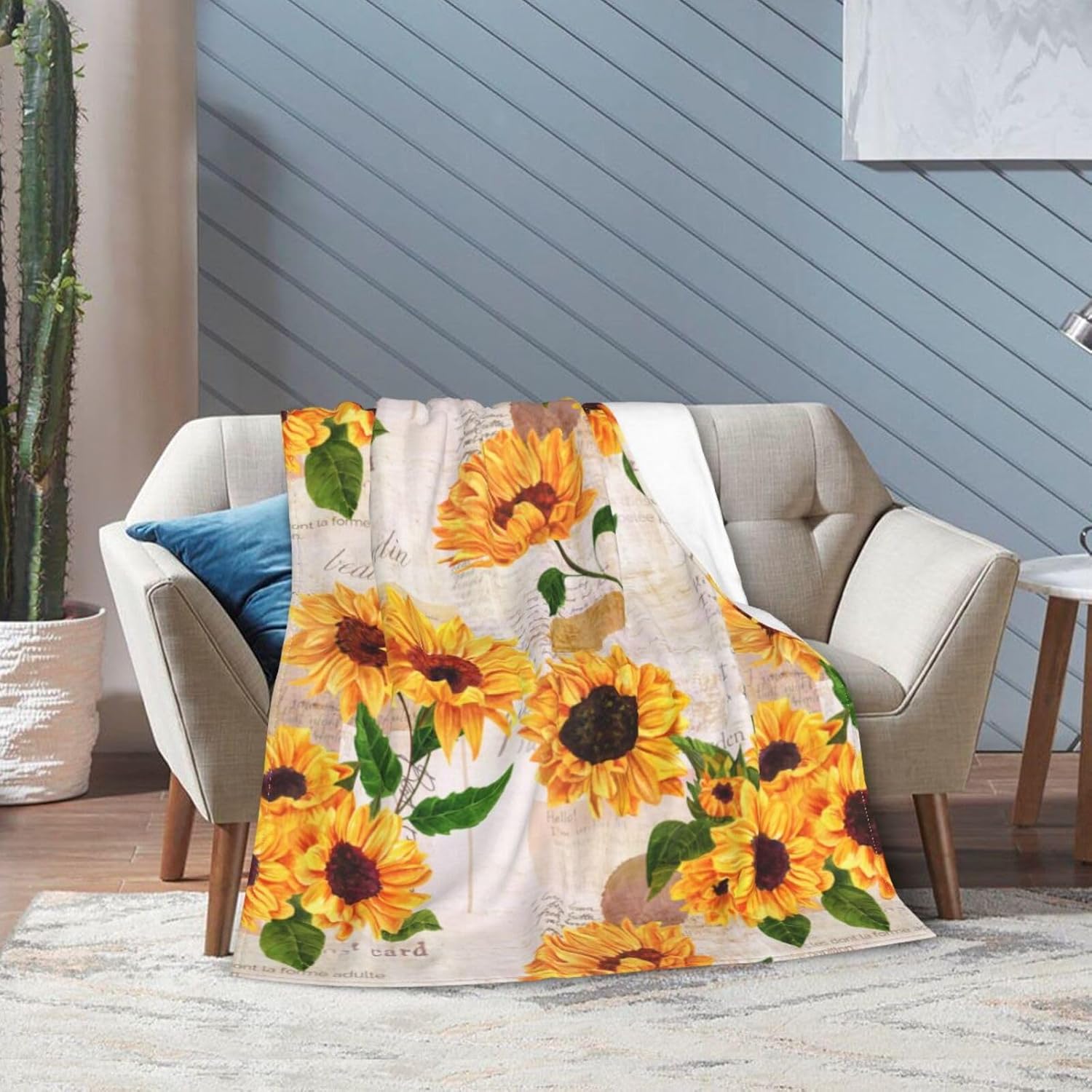 Bedsure Microfiber Fleece Blanket – Lightweight Soft Cozy – Solid Color, Machine Wash