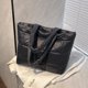 thumbnail image 3 of Bolso Mano para Mujer Nailon Acolchado Viajes Compras, 3 of 9