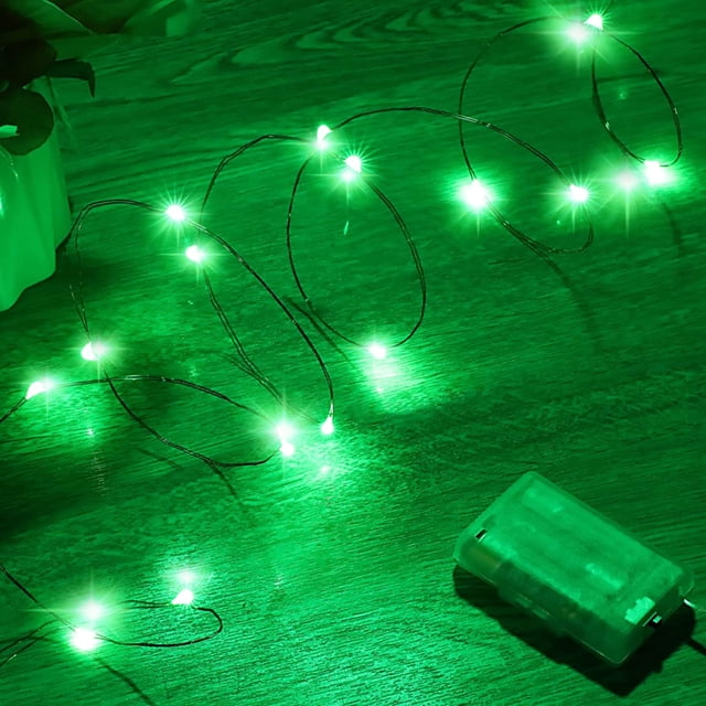 Mikasol Guirnalda de Luces Funciona con Pilas, 1 Paquete Mini 3 * AAA Cable de Cobre con Pilas Luces de Cadena Estrelladas Luces de Luciérnaga para Dormitorio, Navidad, Fiestas, Decoración (5m/16ft Na