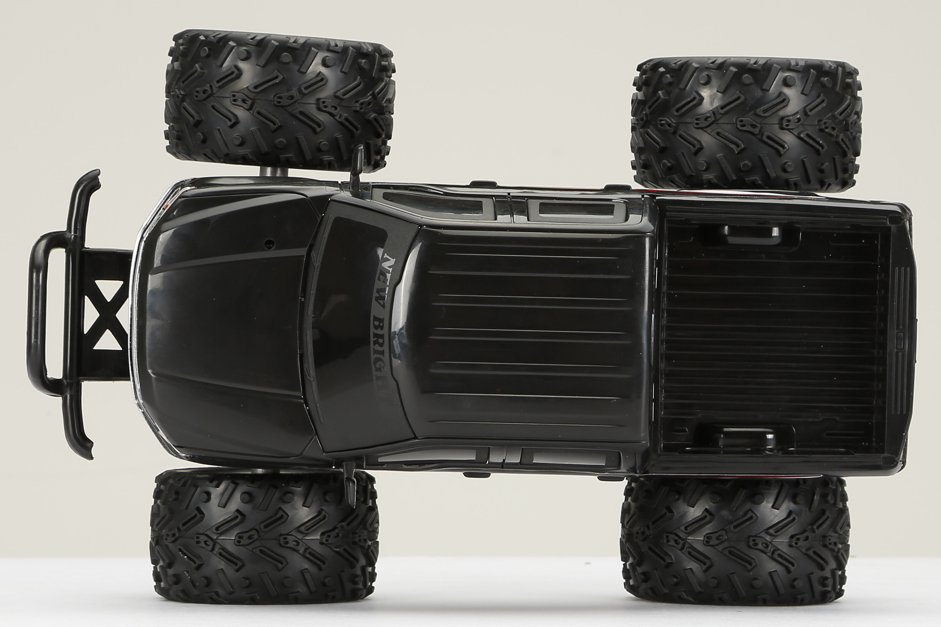 New Bright 1:16 Black Ford F-150 Radio Control Truck