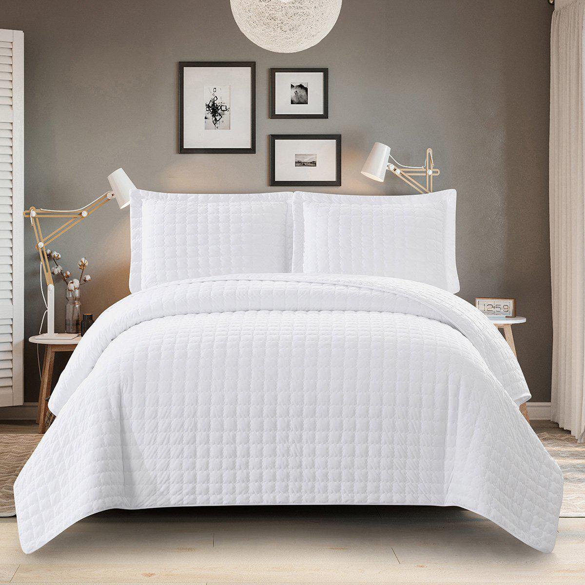 All Season Plush Velvet Quilted Checkered Luxurious Soft u0026 Warm Bedspread -  Twin/Twin XL - White - Walmart.com