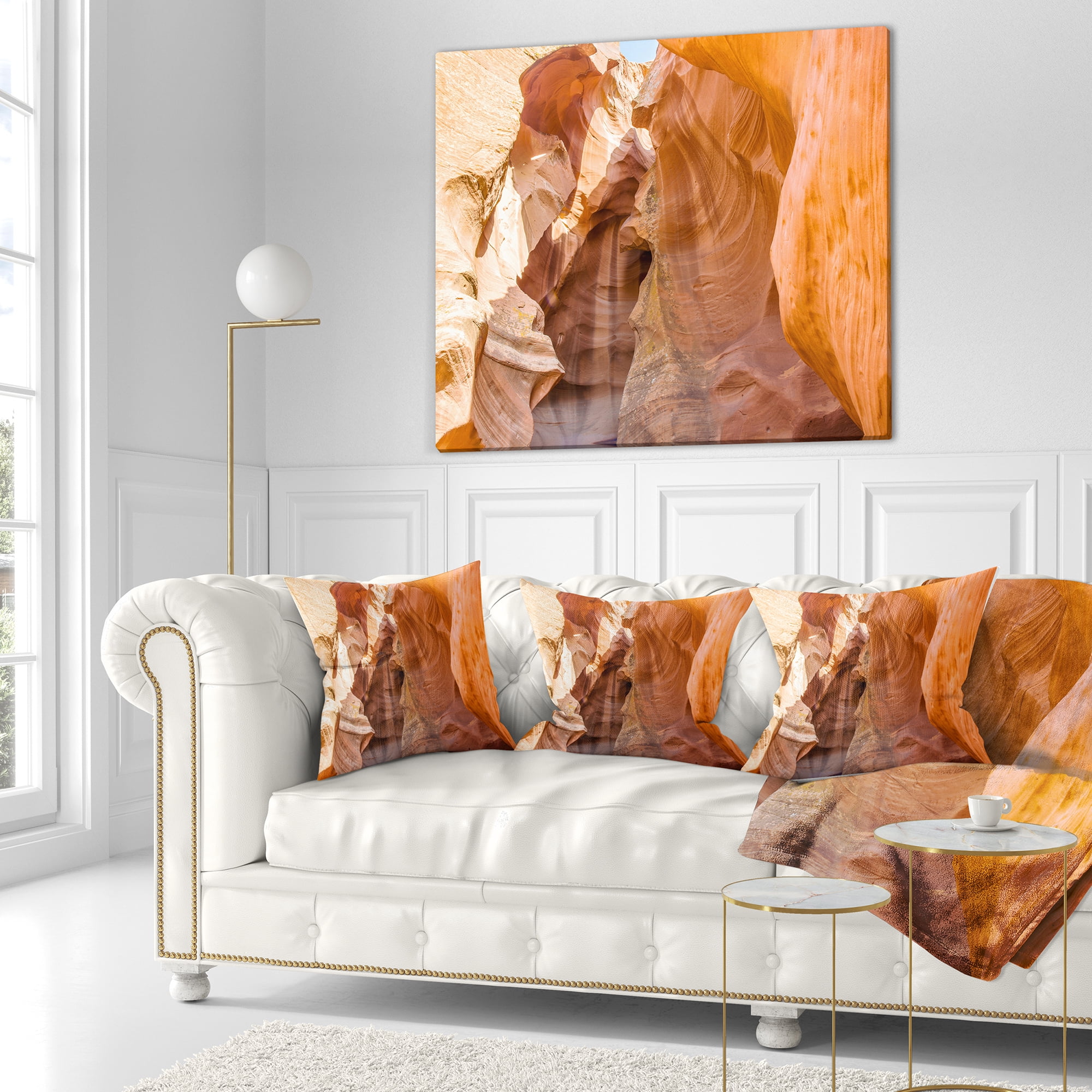 Designart Antelope Canyon Sandstone - Landscape Photo Throw Pillow - 16x16