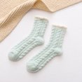 thumbnail image 2 of Calcetines de terciopelo de coral, calcetines de toalla de color sólido, calcetines de tubo medio para mujer, calcetines de terciopelo gruesos y cálidos para dormir en el hogar para otoño e invierno, 2 of 6