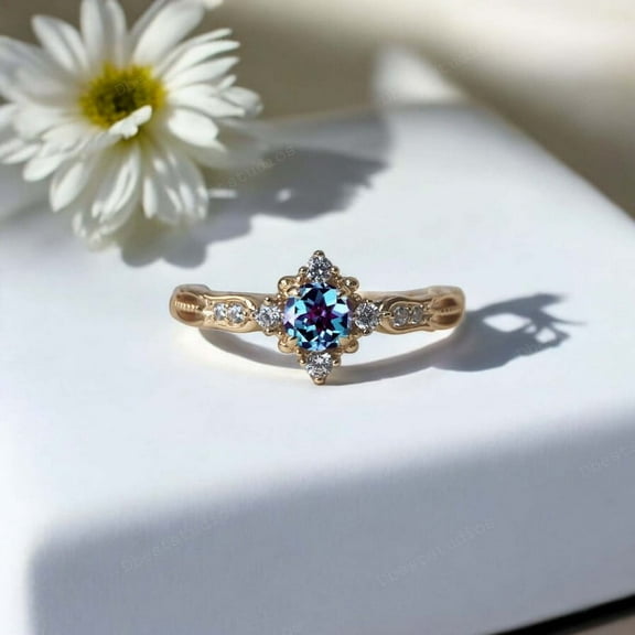 DBESTSTUDIOS 5 MM / 1 CT Colorchanging Alexandrite Wedding Ring Women Diamond Halo Ring Art Deco Promise Stacking Ring Anniversary Statement Gift For Her