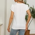 thumbnail image 4 of Blusa blanca XXL con escote en V y mangas cortas para mujer, con detalle de encaje, corte ajustado, 4 of 6