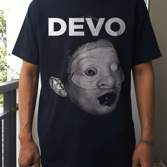 RARE Devo rock music band tour short sleeve black color tee shirt KV35635