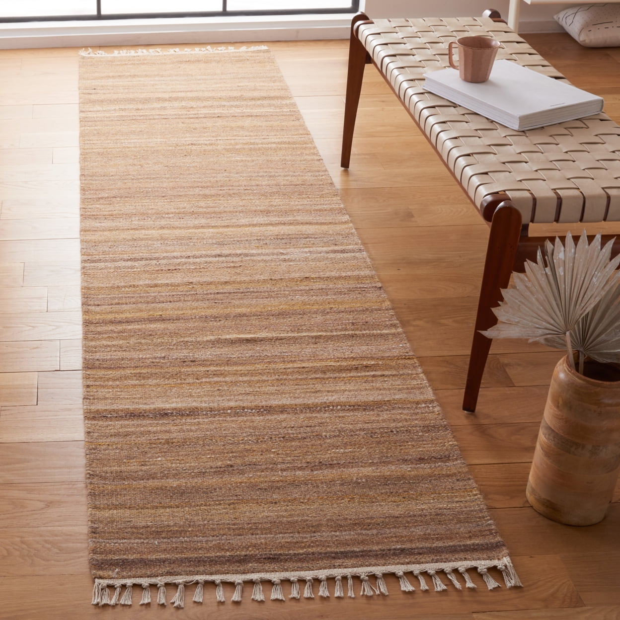 SAFAVIEH Kilim Russell Striped Area Rug, Beige/Yellow, 7' x 7' Round