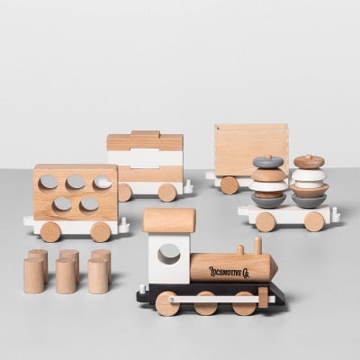 hearth and hand train set
