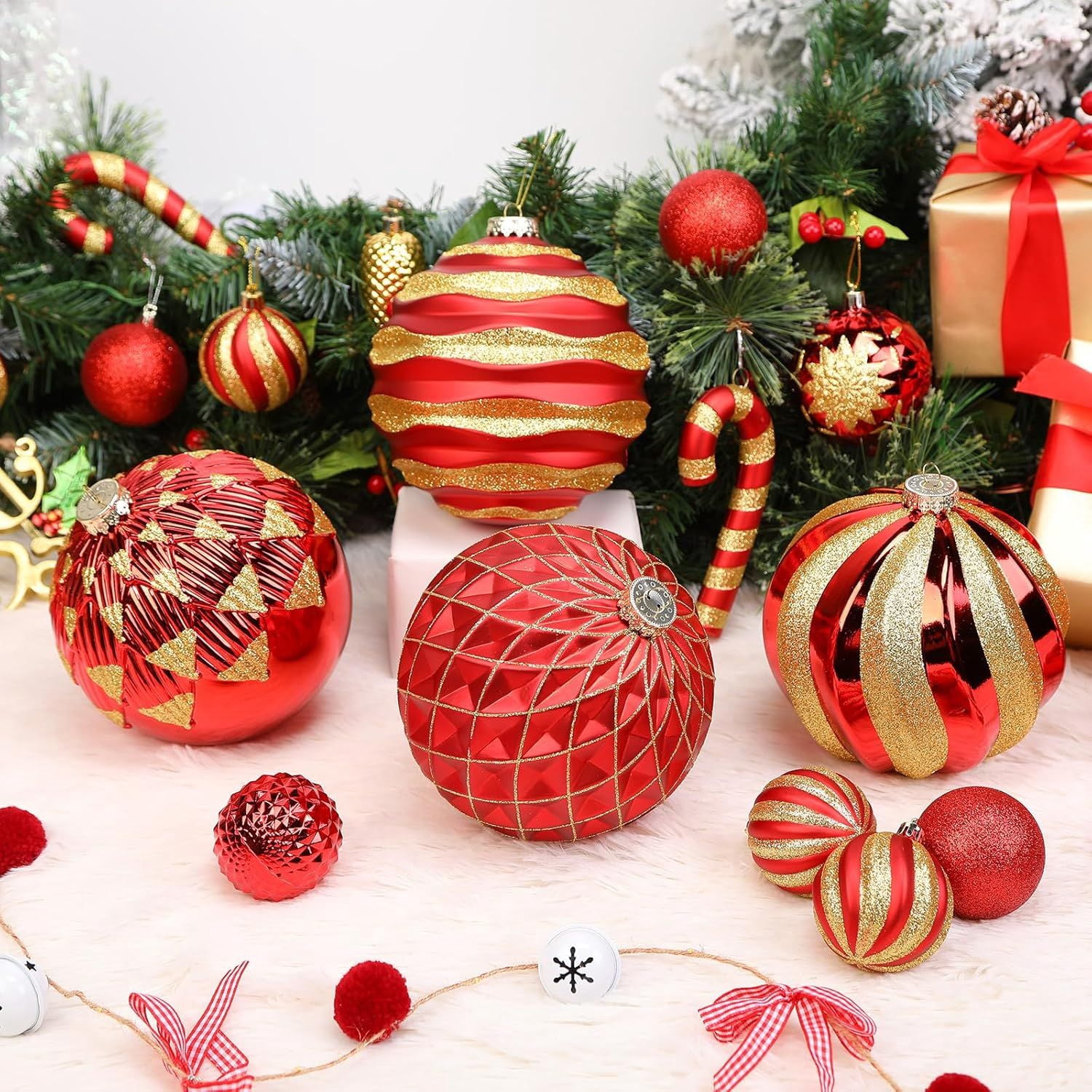 6"/150mm Large Christmas Ball Ornaments, 4Pcs Christmas Tree Decor, Shatterproof Hanging Decorations with Hooks, White & Silver Baubles for Xmas Tree, Wedding, Holiday and Party Decor