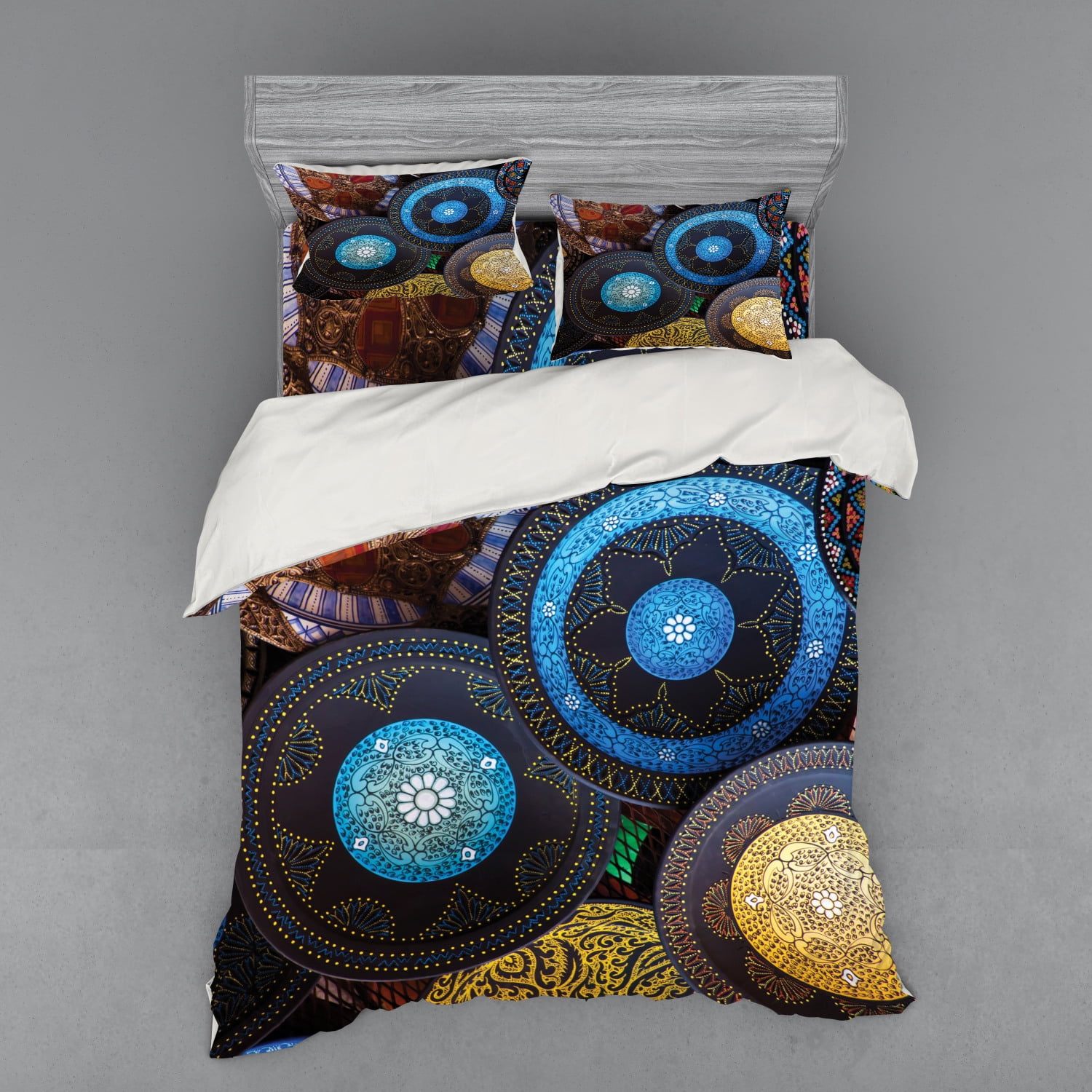 Moroccan Duvet Cover Set, Handcrafts Shot at the Market in Morocco