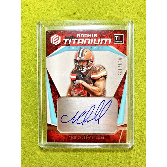 Nick Chubb AUTO SILVER ROOKIE CARD #/125 AUTOGRAPH RC 2018 Elements MAKE A OFFER