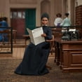 thumbnail image 4 of Poupée Ida B. Wells Femmes Inspirantes Barbie avec journal, 4 of 6