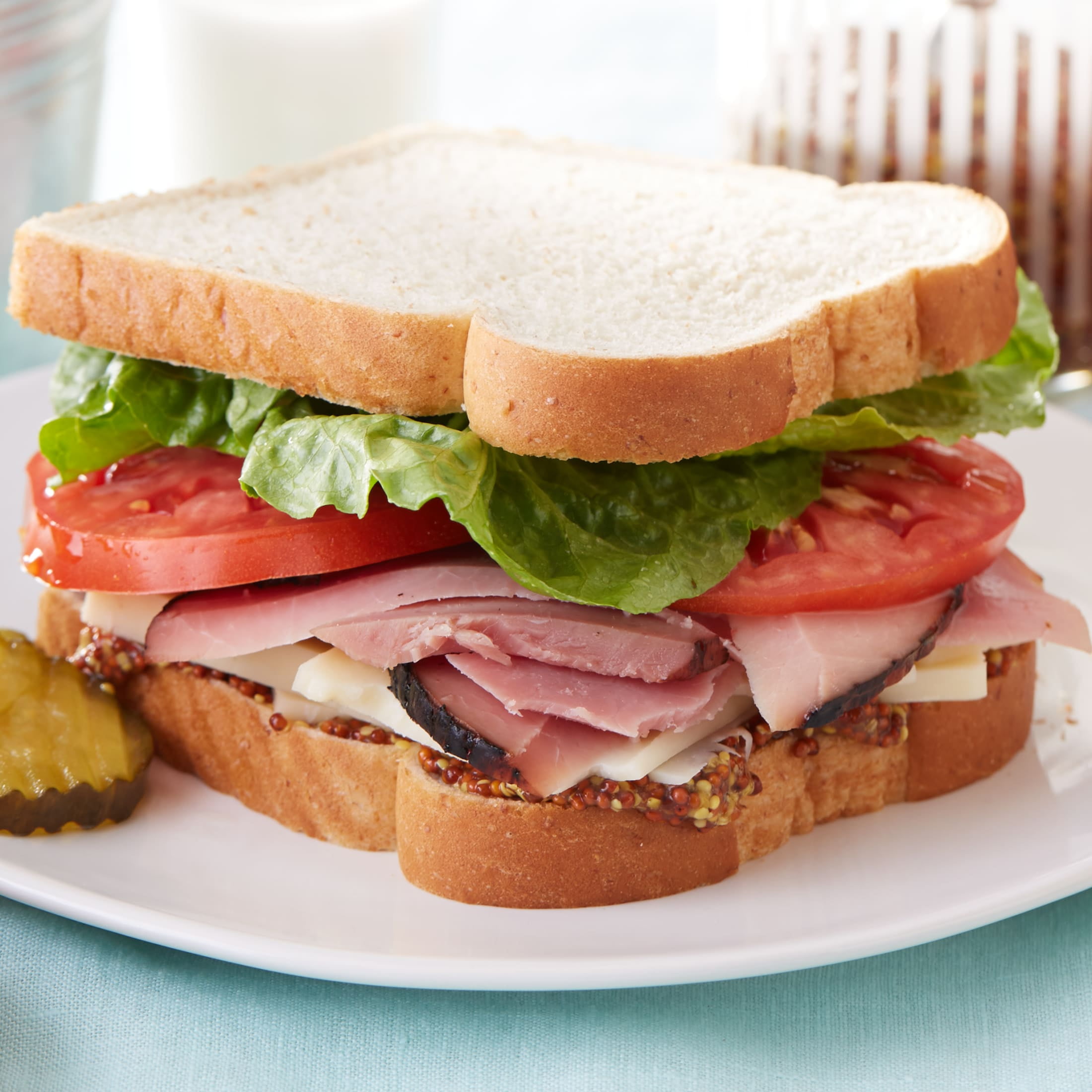 Sara Lee White made with Whole Grain Bread, 20 oz, Plain Wheat Bread, Bag
