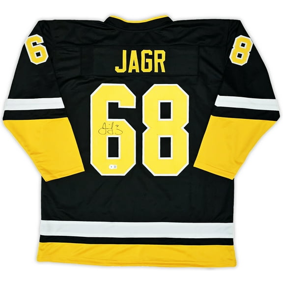 Pittsburgh Penguins Jaromir Jagr Autographed Black & Yellow Jersey Beckett BAS Witness 220618