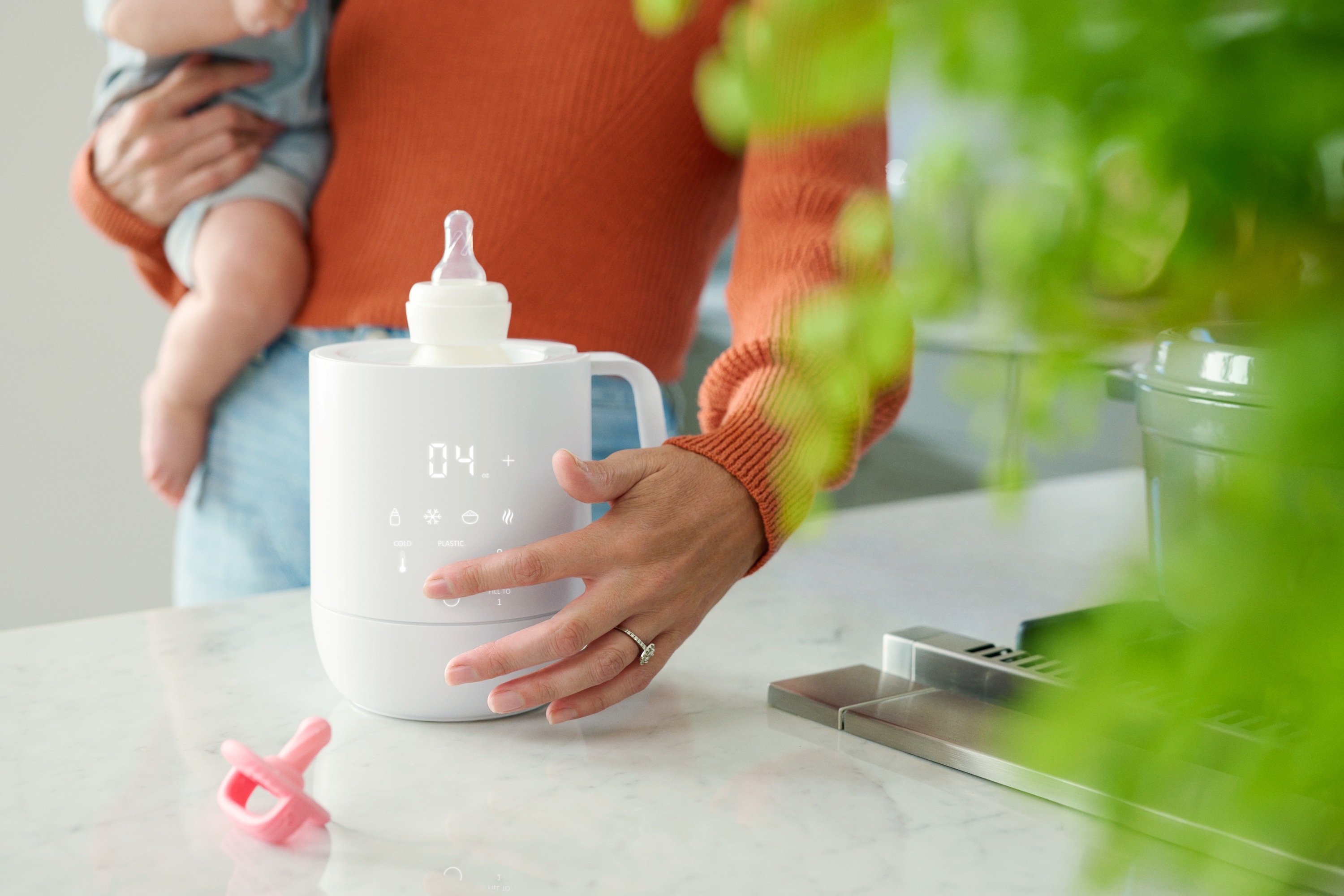 Munchkin Precision Digital Bottle Warmer & Sterilizer photo 6
