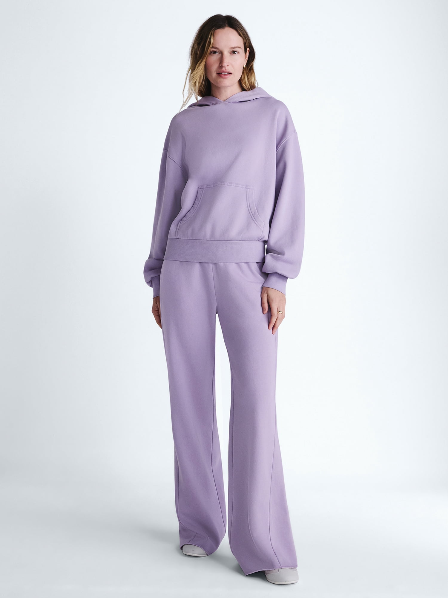 Scoop Women's and Women's Plus Mineral Wash Fleece Flare Leg Sweatpant, Sizes XS-4X