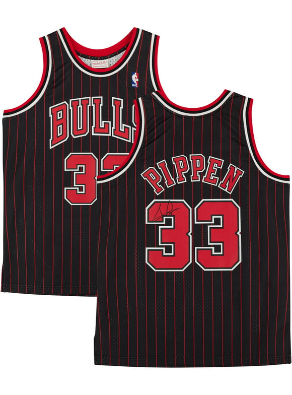 Scottie Pippen Chicago Bulls Autographed Black Mitchell & Ness 1995-1996 Pinstripe Swingman Jersey - Fanatics Authentic Certified