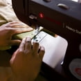 thumbnail image 2 of Máquina de Coser SINGER Heavy Duty 4432 High Speed Negra, 2 of 9