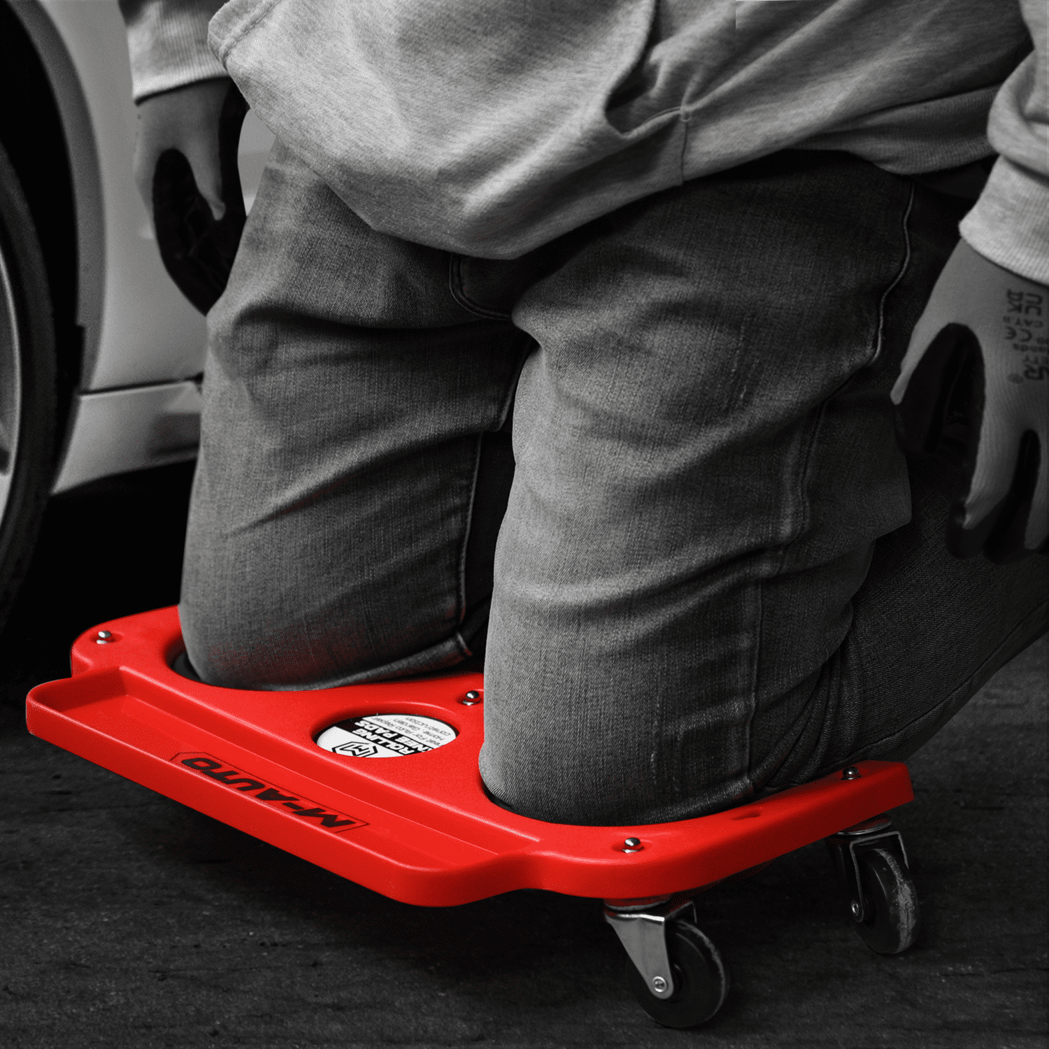 M-AUTO Rolling Knee Creeper, Convenient and Labor-saving Universal Wheel To Move Woodworking Kneeling Pad, 200 lbs Capacity - Red