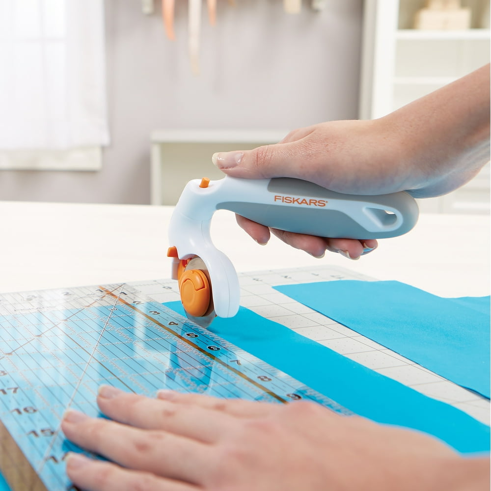 Fiskars Adjustable Threeposition Rotary Cutter (45 mm)