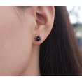 thumbnail image 2 of Pendientes minimalistas de plata de ley 925 Pendientes punk de araña negra (1 par) Rojo Verde, 2 of 5