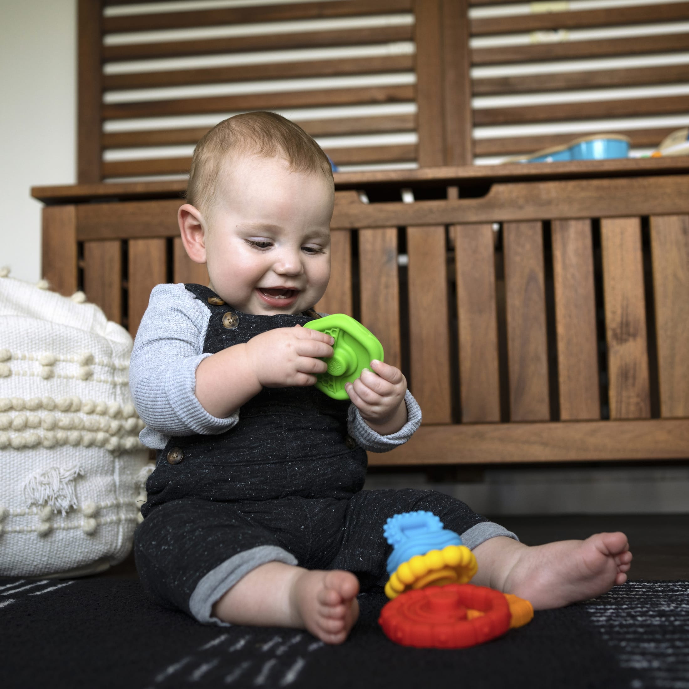 Baby Einstein Stack & Teethe Multi-Textured Set photo 3