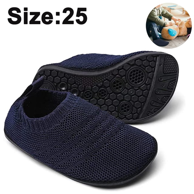 1 par de pantuflas para niños pequeños, zapatos de casa para bebés, calcetines deportivos para niños y niñas con suela de TPR ligera y antideslizante para interior y exterior.